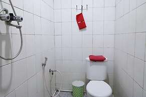 RedDoorz Plus @ Samratulangi Manado