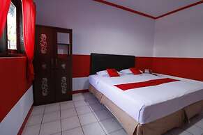 RedDoorz Plus @ Samratulangi Manado