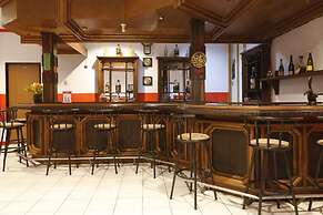 RedDoorz Plus @ Samratulangi Manado