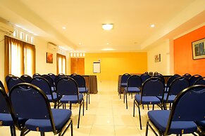 RedDoorz Plus @ Taman Siswa 2