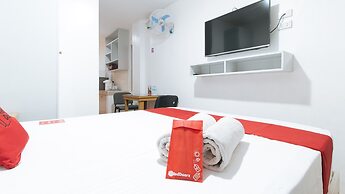 RedDoorz Plus @ Ruby Las Pinas Weekly Stay