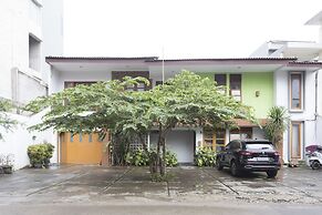 RedDoorz Plus near Cilandak Town Square 2