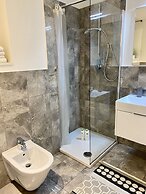 Fashion Elvira House 2