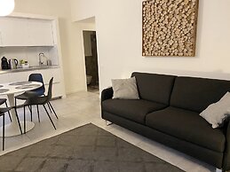 Fashion Elvira House 2