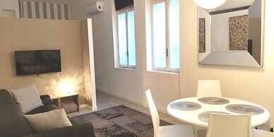 Fashion Elvira House 2