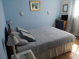 Lakeside Guest House