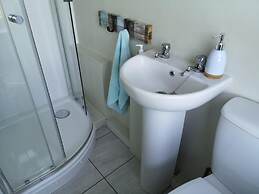 Lakeside Guest House