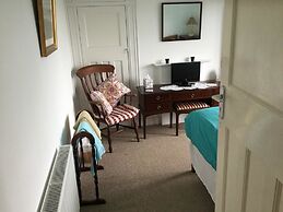 Lakeside Guest House