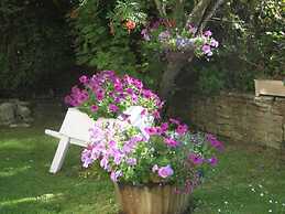 Lakeside Guest House