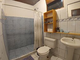 Colibri Surf House & Flats