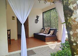 Colibri Surf House & Flats