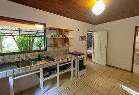 Colibri Surf House & Flats