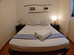 Colibri Surf House & Flats