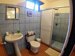 Colibri Surf House & Flats