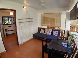 Colibri Surf House & Flats