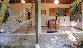 Colibri Surf House & Flats