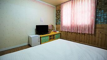 Muju Bakam Villa Pension