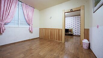 Muju Bakam Villa Pension