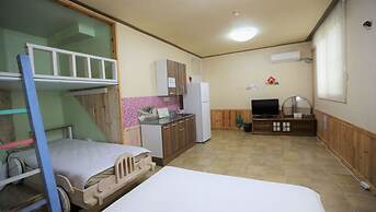 Muju Bakam Villa Pension