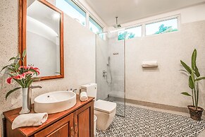 Villa Eternal, Private Pool, 3 Floors & Rooftop Terrace