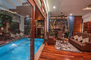 Villa Eternal, Private Pool, 3 Floors & Rooftop Terrace