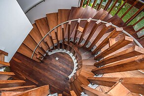 Villa Eternal, Private Pool, 3 Floors & Rooftop Terrace