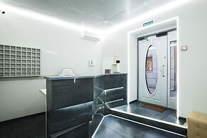 Buran Capsule Hotel - Hostel