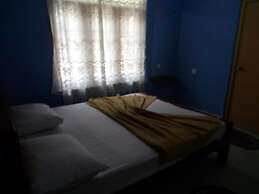 Adisham Village Home