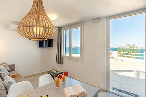 Apricot and Sea Luxury Villas