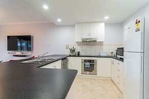 Port Adelaide Harbourside Home