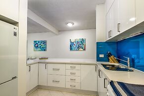 Tranquility Chill at Palm Cove