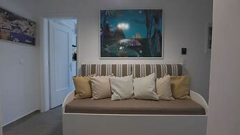 Luxury Villas  by Live&Travel