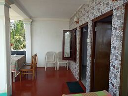 Githmini Beach Guest House & Toures