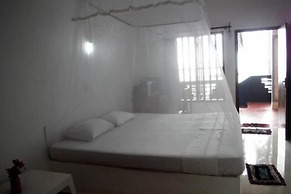 Githmini Beach Guest House & Toures