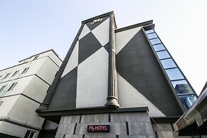 M7 Business Hotel