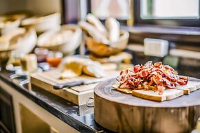 Laluna Hoi An RiverSide Hotel & Spa