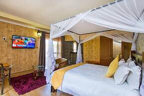 Nokras Riverine Hotel & Spa