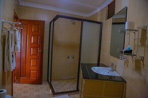 Nokras Riverine Hotel & Spa