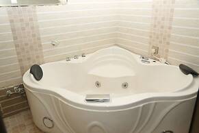 Nokras Riverine Hotel & Spa