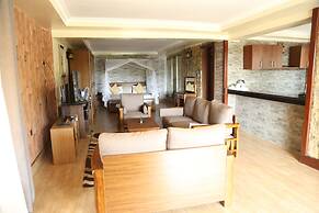 Nokras Riverine Hotel & Spa