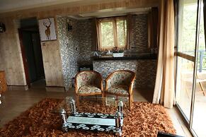 Nokras Riverine Hotel & Spa