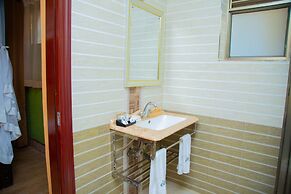 Nokras Riverine Hotel & Spa