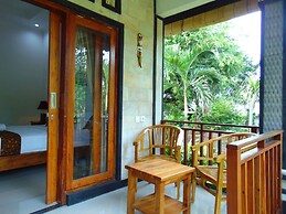 Arumanis Homestay
