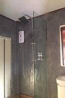 Check In & Chill Out Laem Sok Pier