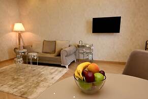 Dat Exx Apartments
