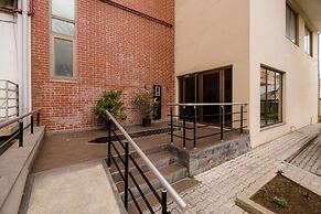Dat Exx Apartments