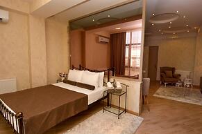 Dat Exx Apartments