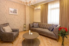 Dat Exx Apartments