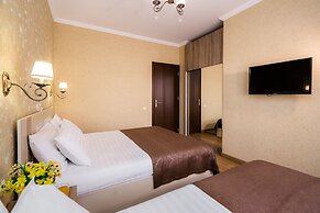 Dat Exx Apartments