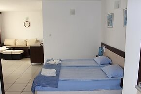Hotel Lilia 2